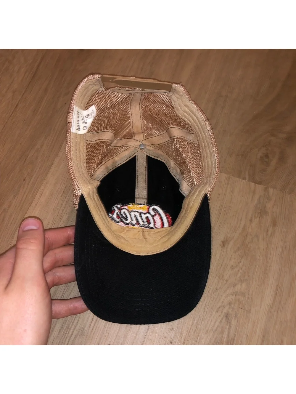 N/A hat has